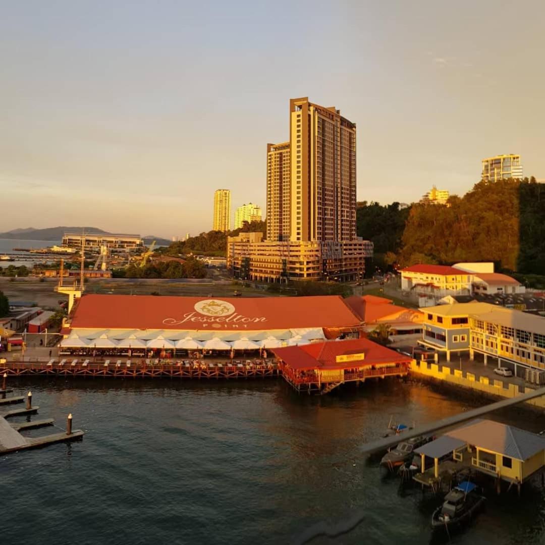 Apartment Oceanview Oasis Jesselton Quay 海景优雅豪华公寓